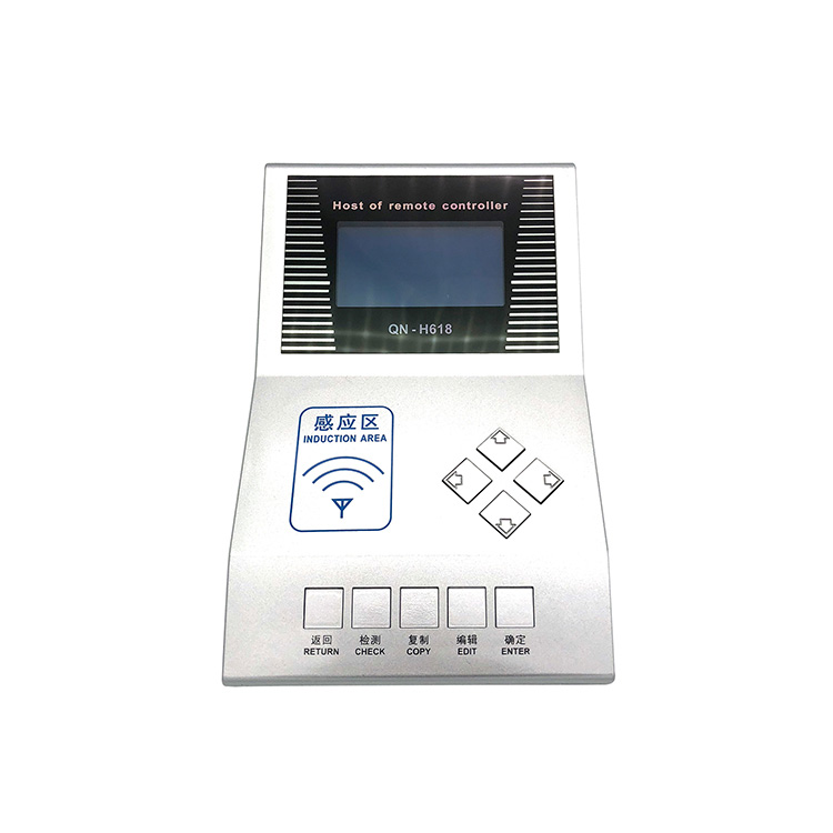 What is the principle of operation behind a frequency meter?